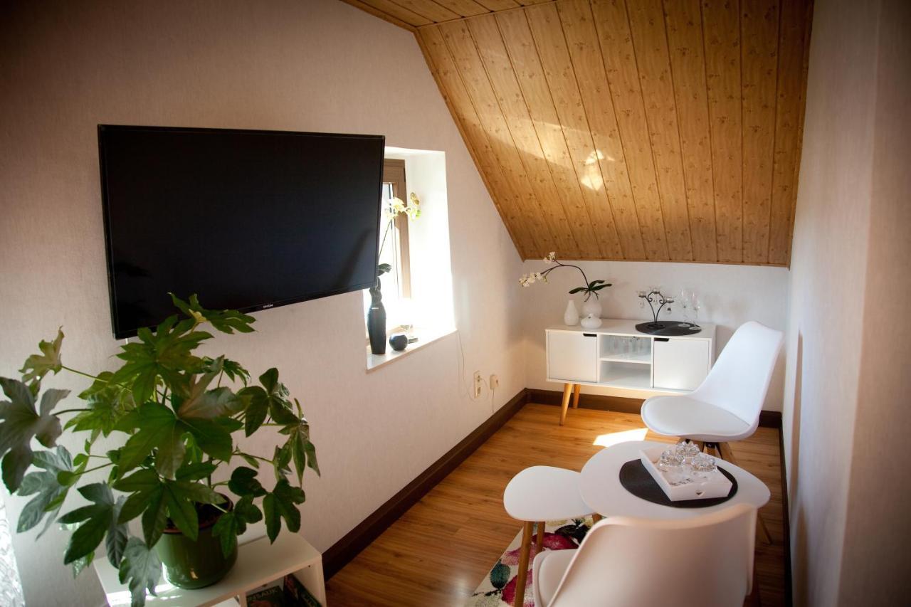 Apartament Gaestezimmer Im Gruenen Haus Thum Zewnętrze zdjęcie